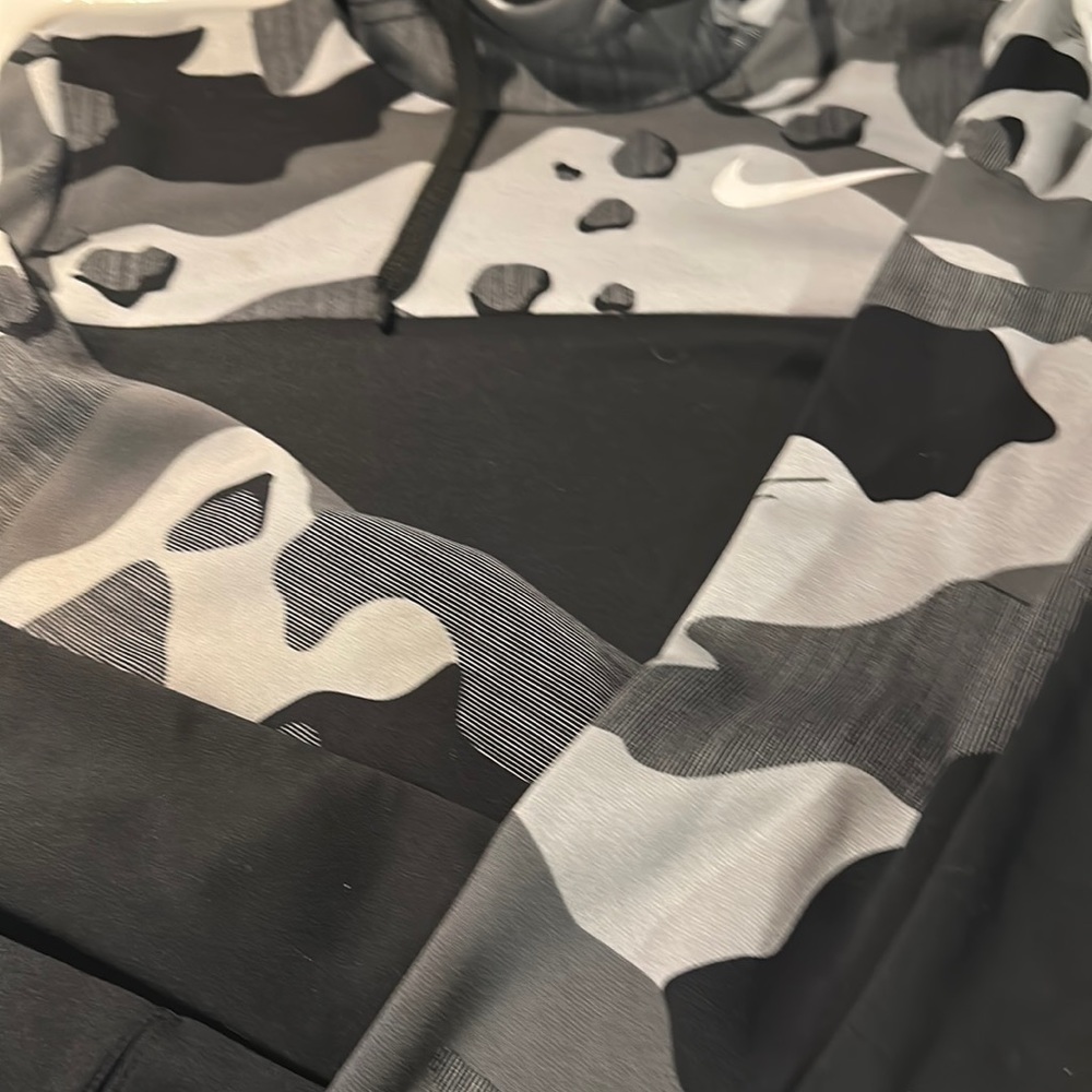 Nike Dri-Fit hoodie - men’s small black and gray camo